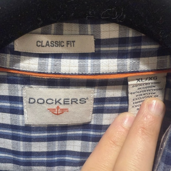 Men’s dockers navy and blue check button down size xl in excellent condition - Picture 2 of 4